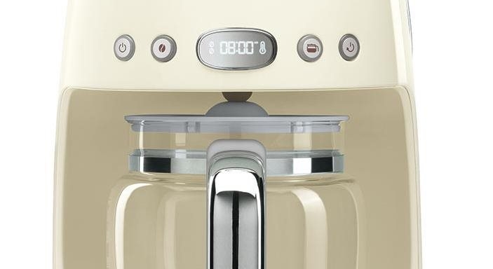 SMEG 50’s Retro Style 1,4l 10 csésze, krémszín