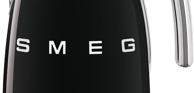 SMEG 50’s&nbsp;Retro Style 1,7l LED kijelző, fekete
